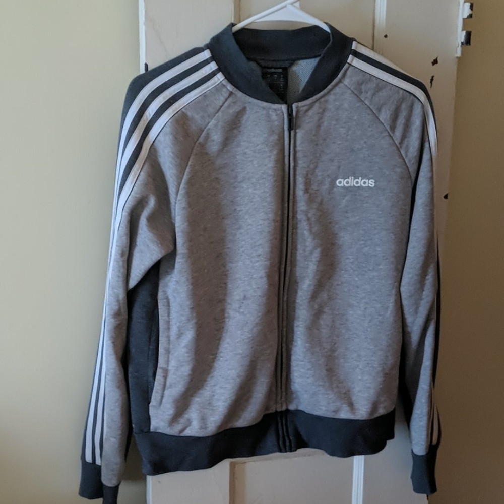 Front zip sweatshirt